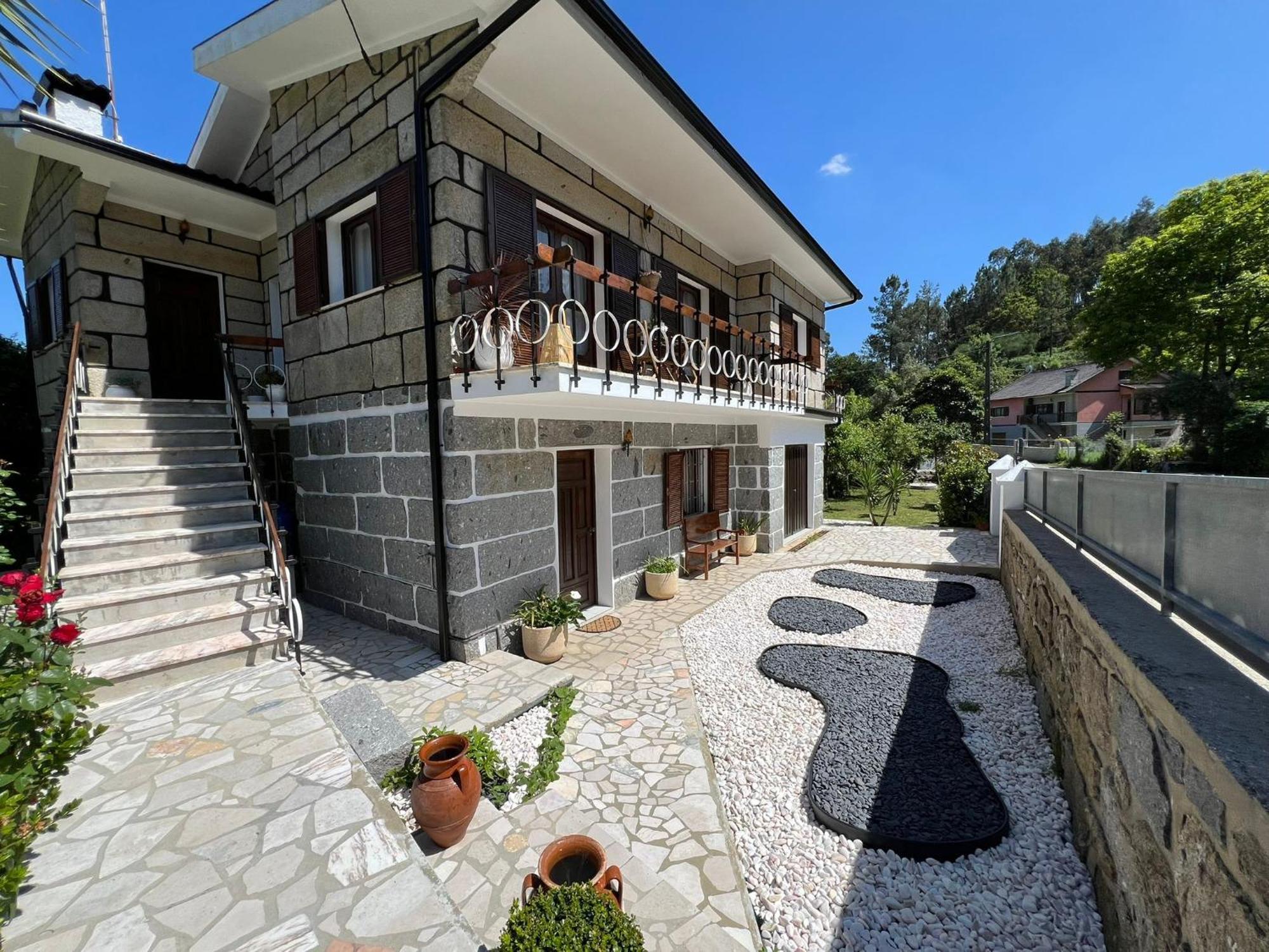 Vila Guia In Valdreu Braga Bagian luar foto
